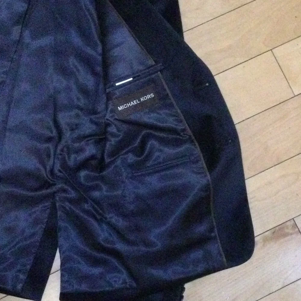 Michael Kors Navy Velvet Sport Coat NEW size 12R Boys GORGEOUS!! - Picture 8 of 10